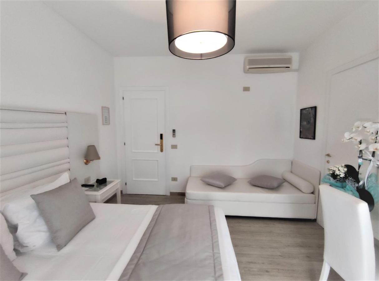 Hotel Rossini 4S لينانو سابيادورو المظهر الخارجي الصورة