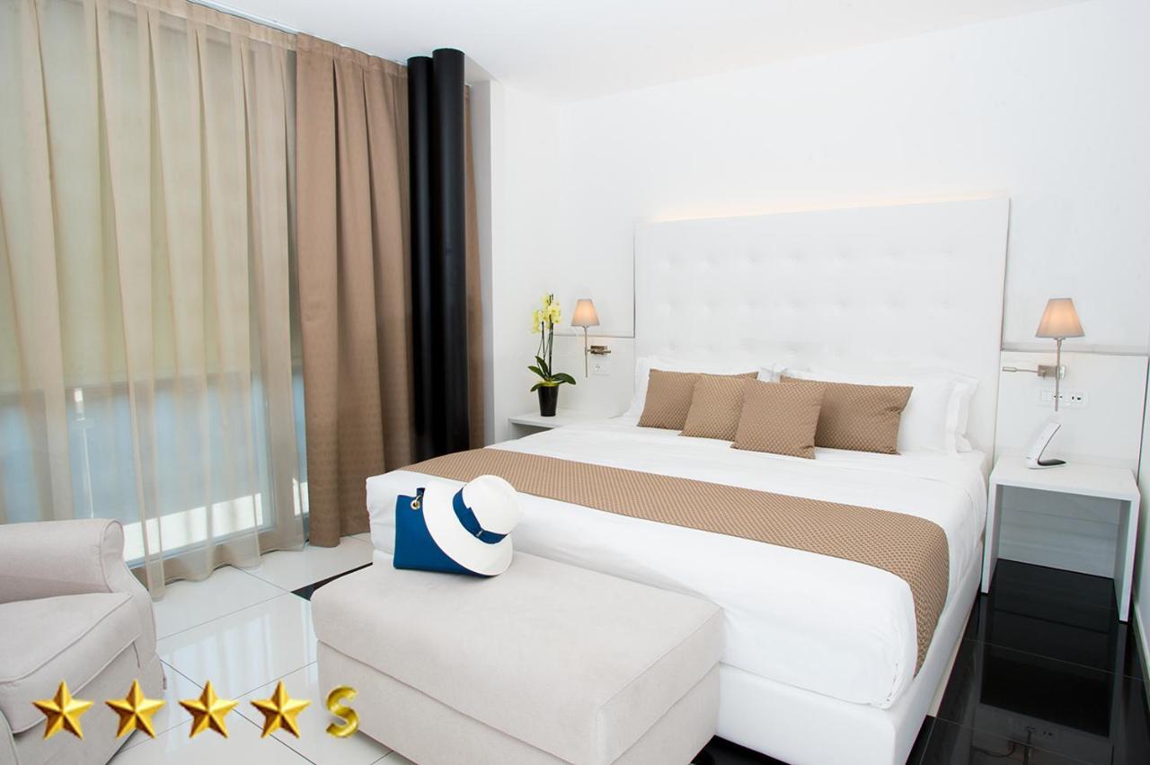 Hotel Rossini 4S لينانو سابيادورو المظهر الخارجي الصورة