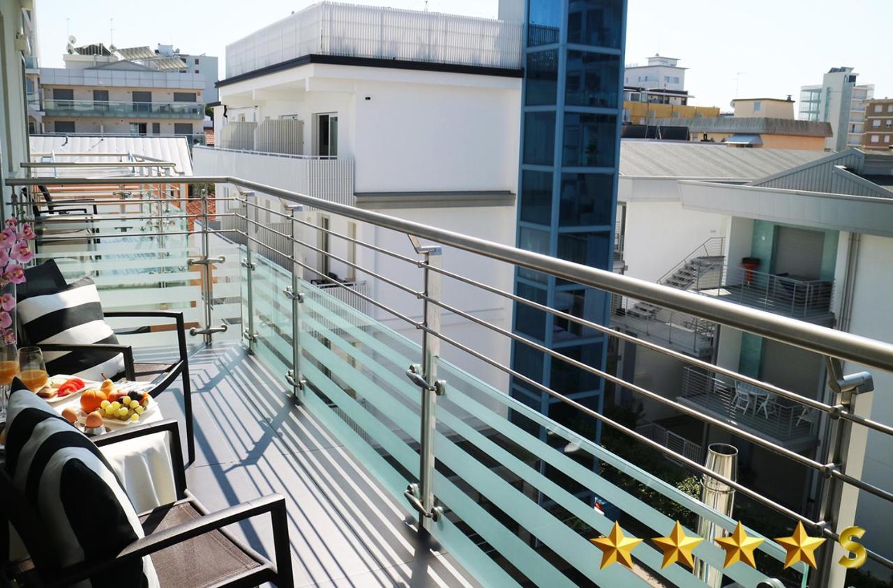 Hotel Rossini 4S لينانو سابيادورو المظهر الخارجي الصورة